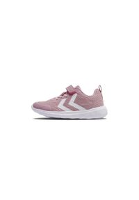 Buty siatkowe z recyklingu dla dzieci Hummel Actus. Okazja: na uczelnię. Zapięcie: rzepy. Kolor: różowy. Sport: joga i pilates