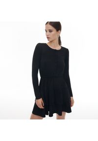 Reserved - Sukienka mini z falbanami - Czarny. Kolor: czarny. Długość: mini #1