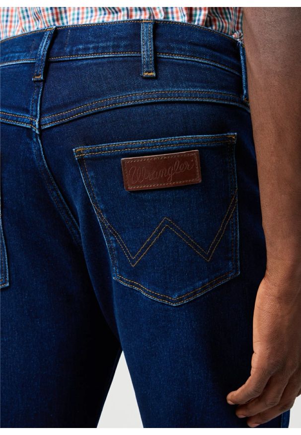 Wrangler - MESKIE SPODNIE WRANGLER LARSTON COSMIC BLUE 112362544