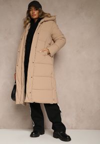 Renee - Beżowa Zimowa Kurtka z Pikowanymi Przeszyciami Kapturem i Bocznymi Napami Alarisse. Okazja: na imprezę, na co dzień. Kolor: beżowy. Materiał: jeans. Sezon: zima. Styl: casual