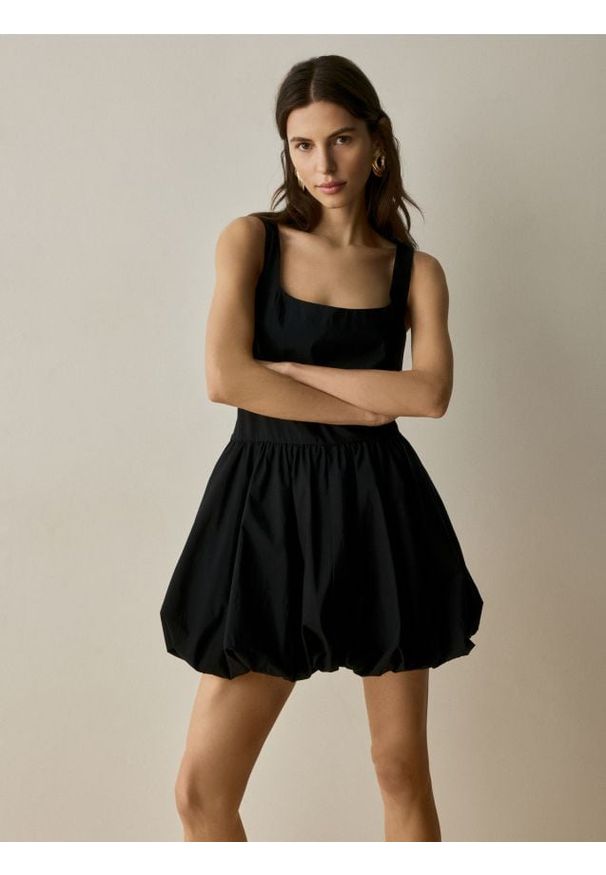 Reserved - Sukienka bombka - czarny. Kolor: czarny. Materiał: tkanina, bawełna. Typ sukienki: bombki