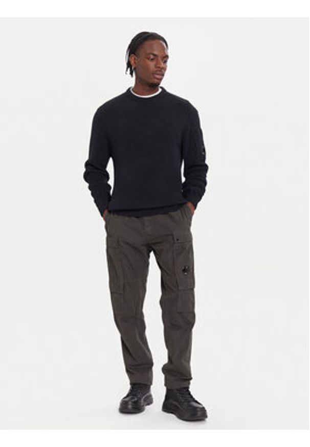 C.P. Company Sweter 19CMKN307A006170A Czarny Regular Fit. Kolor: czarny. Materiał: syntetyk