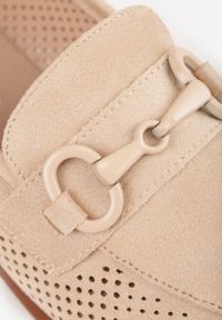 Born2be - Ciemnobeżowe Ażurowe Mokasyny Vices ze Skórzaną Wkładką Felastra. Okazja: na co dzień. Kolor: beżowy. Materiał: skóra. Wzór: ażurowy. Obcas: na obcasie. Styl: casual, elegancki, klasyczny. Wysokość obcasa: niski #3