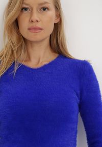 Born2be - Granatowy Sweter Wełniany Panaris. Typ kołnierza: dekolt w serek. Kolekcja: plus size. Kolor: niebieski. Materiał: wełna. Styl: klasyczny #3