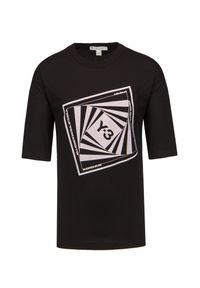 T-shirt Y-3 M CH1 GFX SSTEE. Materiał: bawełna, prążkowany. Długość rękawa: krótki rękaw. Długość: krótkie. Wzór: nadruk. Styl: klasyczny #1