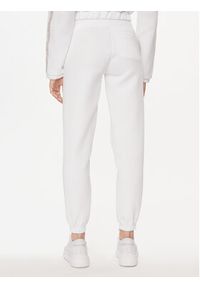 Guess Spodnie dresowe Kiara V4GB1 4FL04P Biały Regular Fit. Kolor: biały. Materiał: bawełna #4