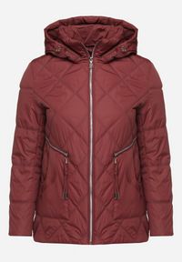 Born2be - Czerwona Pikowana Kurtka z Kapturem i Ozdobnymi Suwakami Carnaye. Okazja: na spacer, na co dzień. Typ kołnierza: kaptur. Kolekcja: plus size. Kolor: czerwony. Materiał: jeans. Styl: elegancki, casual, sportowy #3