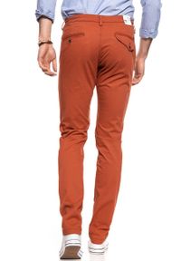 Lee - LEE SPODNIE MĘSKIE CHINO PICANTE L768SC08 112121112. Okazja: na co dzień. Styl: wizytowy, elegancki, casual #7