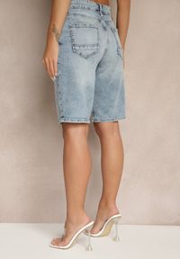 Renee - Jasnoniebieskie Klasyczne Szorty Jeansowe Tilloria. Okazja: na co dzień, na spacer. Kolor: niebieski. Materiał: jeans. Sezon: lato. Styl: klasyczny #5