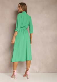 Renee - Zielona Sukienka Canopis. Typ kołnierza: dekolt kopertowy. Kolor: zielony. Materiał: materiał, tkanina. Typ sukienki: kopertowe. Styl: elegancki. Długość: midi #5