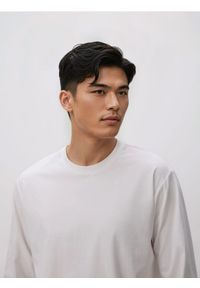 Reserved - Longsleeve z bawełną - biały. Kolor: biały. Materiał: bawełna. Długość rękawa: długi rękaw. Wzór: gładki #1