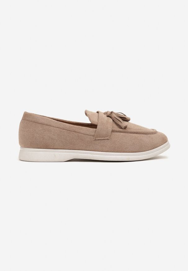 Born2be - Ciemnobeżowe Mokasyny z Frędzlami z Przodu Melarella. Okazja: na co dzień. Kolor: beżowy. Materiał: jeans. Styl: elegancki, casual