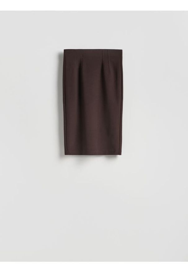 Reserved - Spódnica midi z przeszyciem - ciemnobrązowy. Kolor: brązowy. Materiał: dzianina