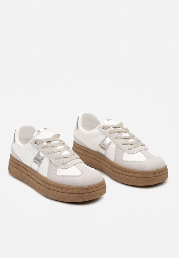 Born2be - Szaro-Srebrne Sneakersy na Niskiej Platformie z Materiałowymi Wstawkami Xeonbia. Kolor: biały, srebrny. Materiał: materiał. Obcas: na platformie