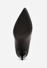 Renee - Czarne Szpilki Spellino. Nosek buta: szpiczasty. Zapięcie: pasek. Kolor: czarny. Wzór: gładki. Obcas: na szpilce. Styl: elegancki. Wysokość obcasa: średni #6
