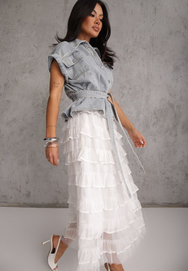 Renee - Jasnoniebieski Wiskozowo-Bawełniany Komplet Spódnica z Falbanami i Koszula z Wiązaniem Aethecea. Kolor: niebieski. Materiał: wiskoza, bawełna