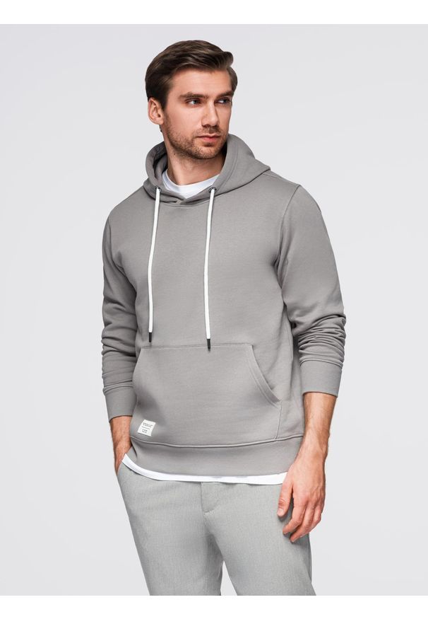 Ombre Clothing - Męska bluza dresowa kangurka z kapturem - szara V8 - Rozmiar: XL. Okazja: na co dzień. Typ kołnierza: kaptur. Kolor: szary. Materiał: dresówka. Wzór: aplikacja. Styl: klasyczny, casual
