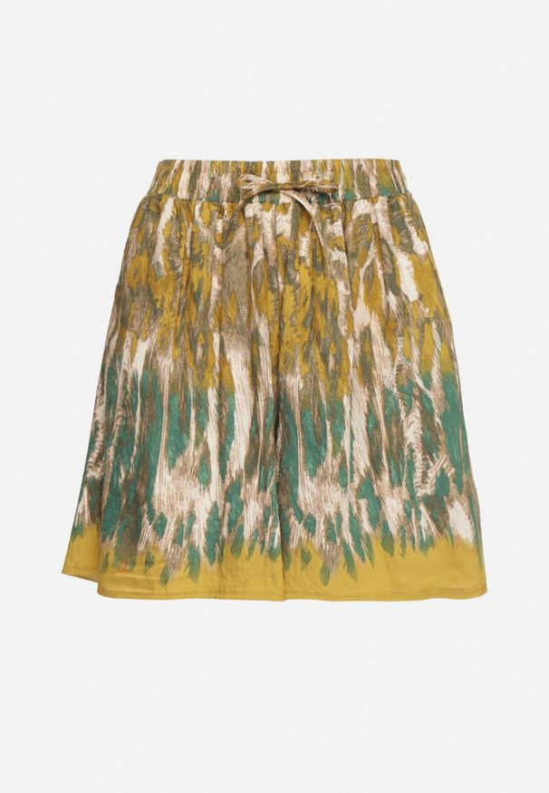 Born2be - Zielono-Żółte Wiskozowe Szorty z Motywem Panterki Divonea. Okazja: na co dzień. Kolor: zielony. Materiał: wiskoza. Wzór: motyw zwierzęcy. Sezon: lato. Styl: casual