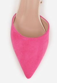 Renee - Fuksjowe Czółenka na Stożku Ozdobione Paskiem Wokół Kostki i Metaliczną Aplikacją Tiliri. Okazja: do pracy, na spotkanie biznesowe. Zapięcie: pasek. Kolor: różowy. Materiał: satyna, jedwab. Wzór: aplikacja. Obcas: na stożku. Styl: wizytowy, biznesowy, elegancki. Wysokość obcasa: średni #3