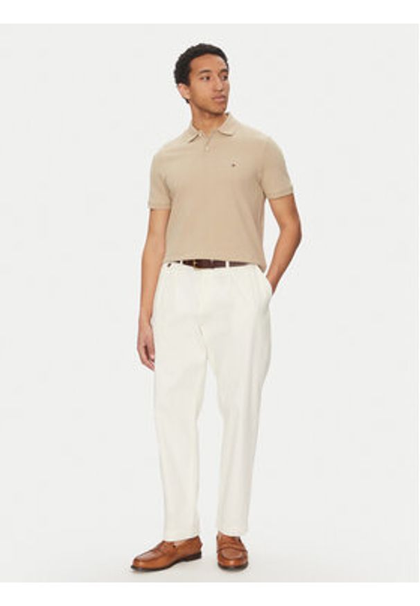 TOMMY HILFIGER - Tommy Hilfiger Polo Vertical MW0MW38951 Beżowy Regular Fit. Typ kołnierza: polo. Kolor: beżowy. Materiał: bawełna