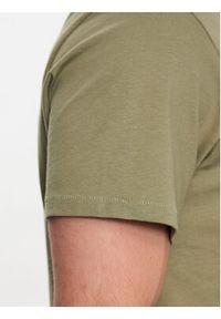 Guess T-Shirt M2BI38 K8FQ4 Zielony Regular Fit. Kolor: zielony. Materiał: bawełna #11