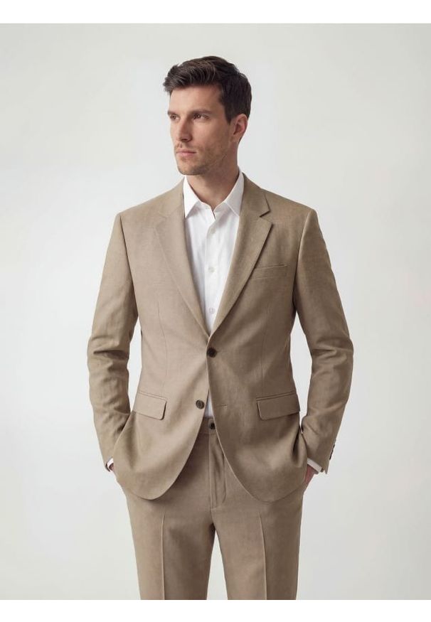 Reserved - Marynarka regular fit z dodatkiem wiskozy - beżowy. Kolor: beżowy. Materiał: wiskoza