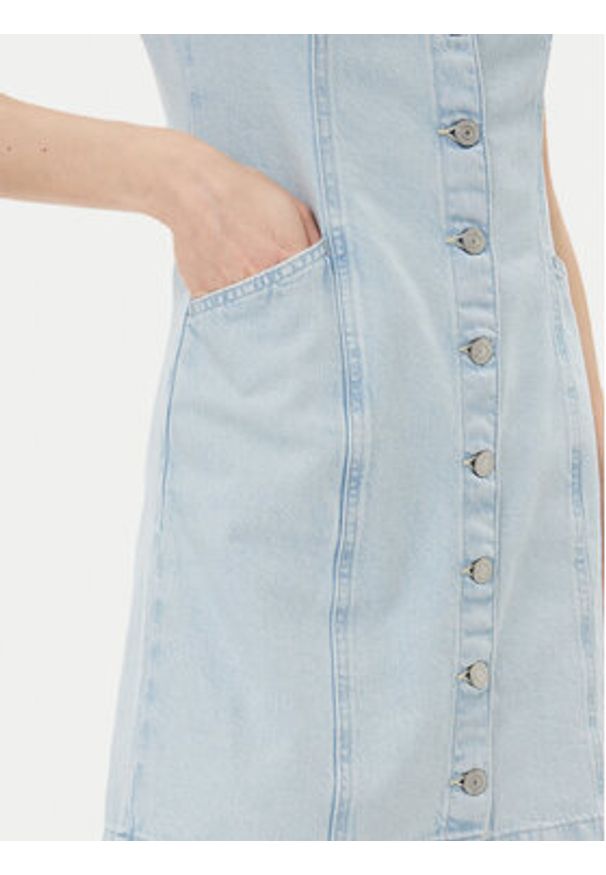 Levi's® Sukienka jeansowa Vianna Vest 001WL-0000 Błękitny Regular Fit. Kolor: niebieski. Materiał: bawełna