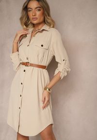 Renee - Beżowa Koszulowa Sukienka Ozdobiona Paskiem i Rękawem z Regulacją Esaviona. Okazja: na co dzień. Kolor: beżowy. Materiał: jeans. Wzór: aplikacja. Typ sukienki: koszulowe. Styl: elegancki, casual #3
