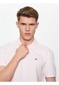 Tommy Jeans Polo Classic Essential DM0DM15751 Różowy Regular Fit. Typ kołnierza: polo. Kolor: różowy. Materiał: bawełna #5