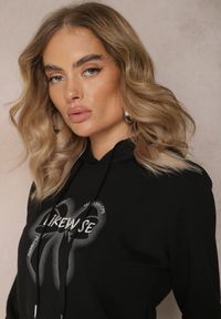 Renee - Czarna Bluza Wykończona Polarem z Nadrukiem i Kapturem Nimba. Kolor: czarny. Materiał: polar. Wzór: nadruk #4