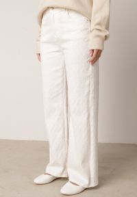 Born2be - Białe Szerokie Jeansy z Bawełną Zdobione Przeszyciami w Romby Biretha. Stan: podwyższony. Kolor: biały. Wzór: aplikacja. Styl: elegancki, klasyczny #8