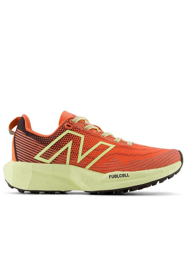 Buty New Balance FuelCell Venym WTVNYMP - pomarańczowa. Okazja: na co dzień. Kolor: pomarańczowy. Materiał: dzianina, guma. Szerokość cholewki: normalna. Sport: fitness, bieganie