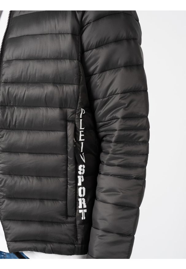 Plein Sport Kurtka | UPPS05D | Mężczyzna | Czarny. Typ kołnierza: kołnierzyk stójkowy. Kolor: czarny. Materiał: poliamid. Wzór: nadruk. Styl: sportowy