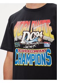 DC T-Shirt 94 Champs Hss ADYZT05343 Czarny Regular Fit. Kolor: czarny. Materiał: bawełna