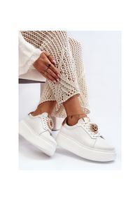 Damskie Skórzane Sneakersy CheBello 4411 Białe. Okazja: na co dzień. Kolor: biały. Materiał: skóra. Obcas: na platformie #8