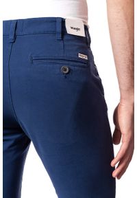 Wrangler - WRANGLER SPODNIE MĘSKIE CHINO BLUE DEPTHS W16LHB13Y. Materiał: materiał #8