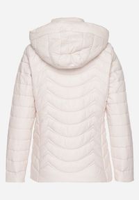 Born2be - Jasnobeżowa Pikowana Kurtka z Kapturem z Możliwością Odpięcia Natisme. Okazja: na co dzień. Typ kołnierza: kaptur. Kolor: beżowy. Materiał: jeans. Styl: casual, elegancki #2