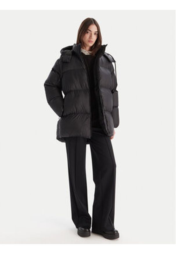 Hugo - HUGO Kurtka zimowa Falentina-2 50547228 Czarny Regular Fit. Kolor: czarny. Materiał: syntetyk. Sezon: zima