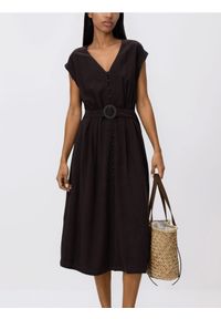 Reserved - Sukienka z dodatkiem lnu - ciemnobrązowy. Kolor: brązowy. Materiał: len