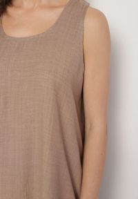 Born2be - Ciemnobeżowa Rozkloszowana Klasyczna Sukienka Lunetira. Okazja: na co dzień, na spacer. Kolor: beżowy. Materiał: jeans. Typ sukienki: proste. Styl: klasyczny #3