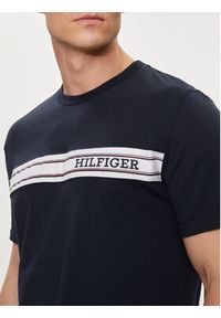 TOMMY HILFIGER - Tommy Hilfiger T-Shirt UM0UM03196 Granatowy Regular Fit. Kolor: niebieski. Materiał: bawełna #4