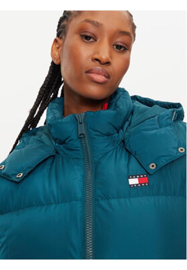 Tommy Jeans Kurtka puchowa Alaska DW0DW18610 Zielony Regular Fit. Kolor: zielony. Materiał: syntetyk
