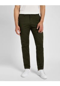 Lee - LEE MĘSKIE SPODNIE MATERIAŁOWE SLIM CHINO OLIVE NIGHT 112355772 L71L016192. Materiał: materiał #1