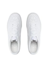 Nike COURT VISION LO NN Sneakersy męskie. Okazja: na co dzień, do pracy, na uczelnię. Kolor: biały. Materiał: guma, syntetyk, materiał. Szerokość cholewki: normalna. Sezon: lato. Model: Nike Court #5