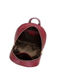 Wittchen - Damski plecak ze skóry minimalistyczny mały. Kolor: czerwony. Materiał: skóra. Wzór: haft, paski. Styl: casual, elegancki #2