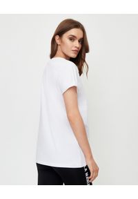 LA MANIA - Biały t-shirt z nadrukiem Pasadena. Kolor: biały. Materiał: bawełna. Wzór: nadruk #2