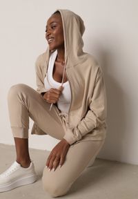 Born2be - Beżowy Komplet Dresowy Zasuwana Bluza z Kapturem i Spodnie Typu Jogger Nedisare. Kolor: beżowy. Materiał: dresówka #3