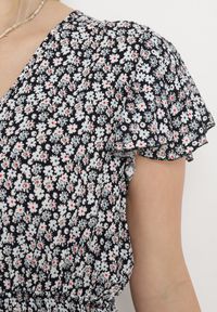 Born2be - Czarno-Biała Sukienka Bawełniana z Gumką w Pasie i Drobnym Wzorem w Kwiaty Napenia. Okazja: na co dzień. Typ kołnierza: dekolt w kształcie V. Kolor: niebieski. Materiał: bawełna. Długość rękawa: krótki rękaw. Wzór: kwiaty. Typ sukienki: proste. Styl: casual, klasyczny #5