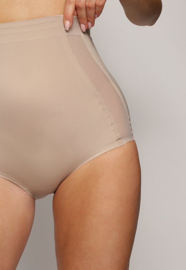 Renee - Beżowe Majtki Modelujące z Wysoką Talią Elissia. Kolor: beżowy. Materiał: tkanina. Wzór: gładki