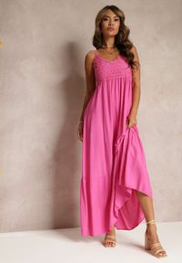 Renee - Różowa Rozkloszowana Sukienka Maxi na Cienkich Ramiączkach z Ażurową Górą Batri. Kolor: różowy. Materiał: wiskoza. Długość rękawa: na ramiączkach. Wzór: ażurowy. Styl: boho. Długość: maxi #1